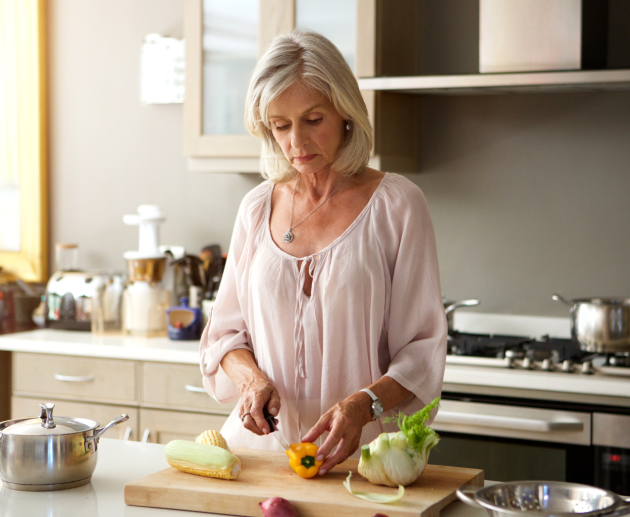 Plant vs Animal Protein: 6 Benefits, Which Is Better for Skin Aging?