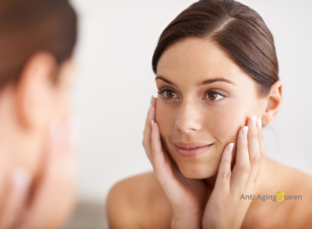 How to Prevent Skin Aging and Wrinkles Naturally in 2025